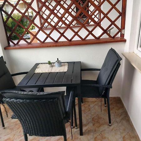Apartma Smit Vir Exterior photo
